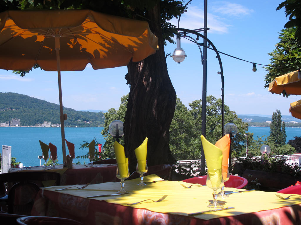Hotel Restaurant - Acacias Bellevue Veyrier-du-Lac Buitenkant foto